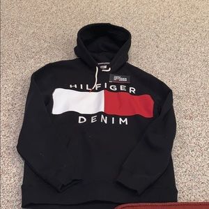 Tommy Hilfiger hoodie NWT